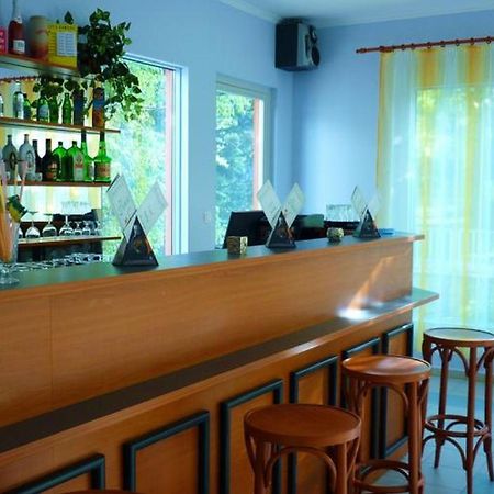 Pergola Panzio Hotel Balatonfoldvar Luaran gambar